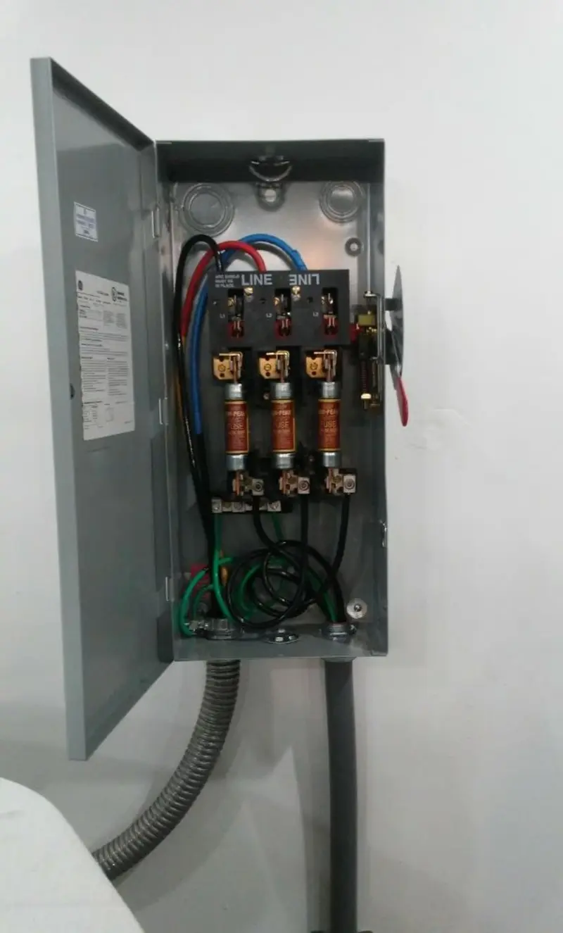 Three-phase disconnect switch installed for Smoke Detector Installation in Thousand Oaks
